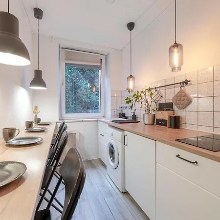 Spacestays Blue Raspberry 公寓